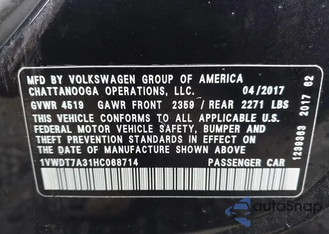 2017 Volkswagen Passat 1.8T R-Line z USA, uszkodzony, nr VIN 1VWDT7A31HC068714